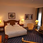 Hotell Dormero Halle 4*