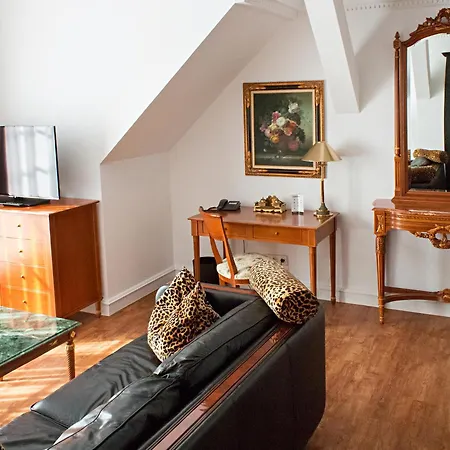 호텔 Dormero Halle 4*