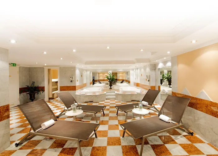 Hotel Dormero Halle 4*